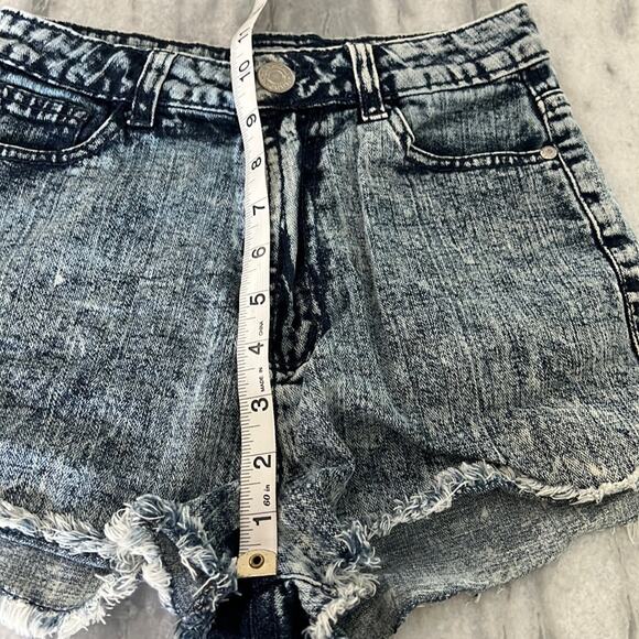 Crystal Vogue Shorts Juniors Sz 5 Stretch Denim High Waist Jeans Short shorts - Picture 7 of 8